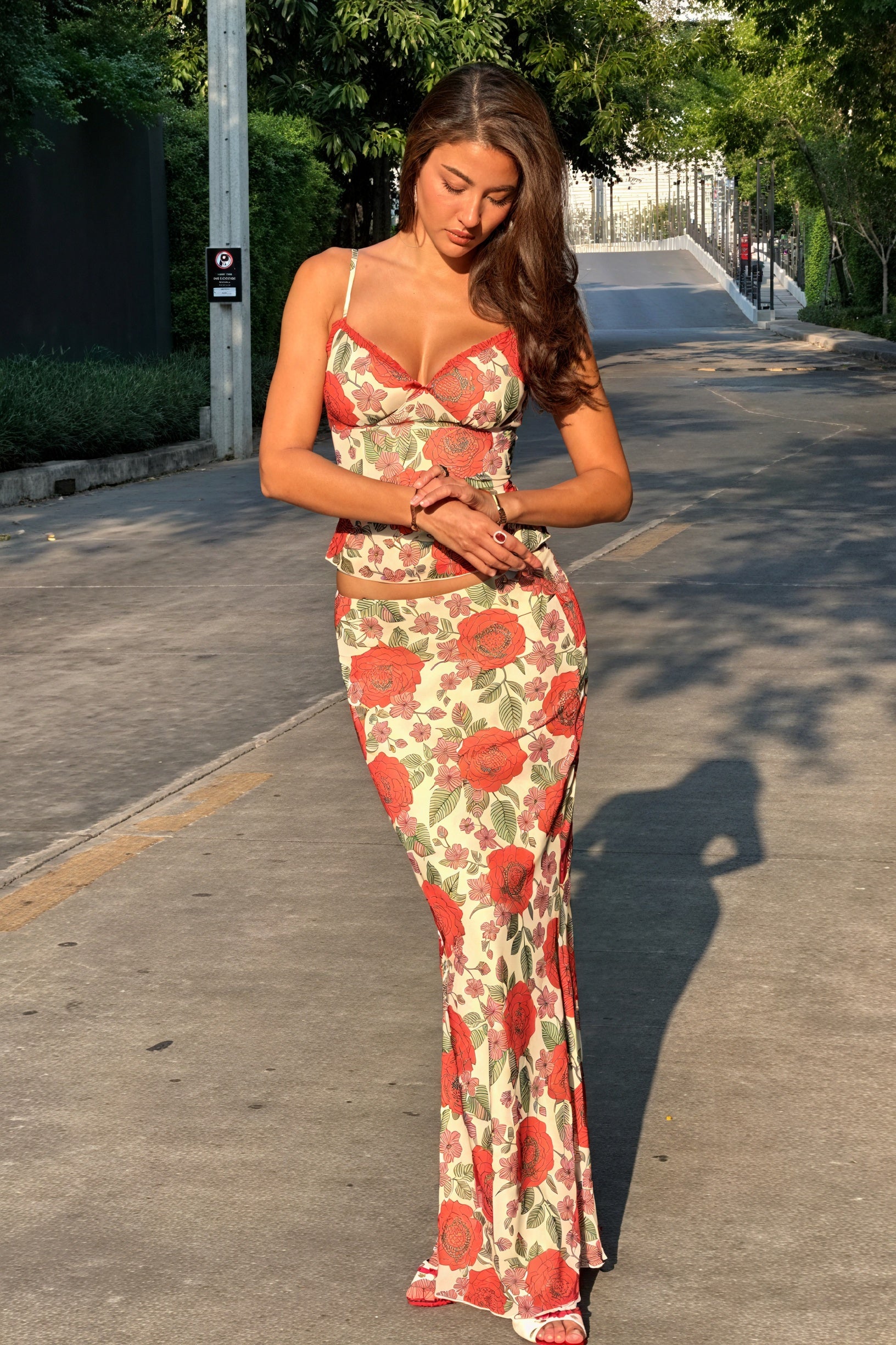 Women's Two-Piece Set: Red Floral Sweetheart Top & Slit Maxi Skirt with Lace Trim, Romantic Style-80195-ca06a29d-16e3-4062-97d4-5b5c17fa5ce8