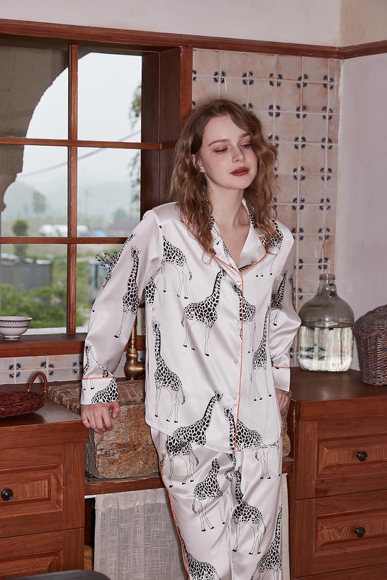Women's Satin Pajama Set – White Giraffe Print, Notched Collar, Relaxed Fit-79968-fb461d58-a0d1-4435-b85d-4d2b965760d3