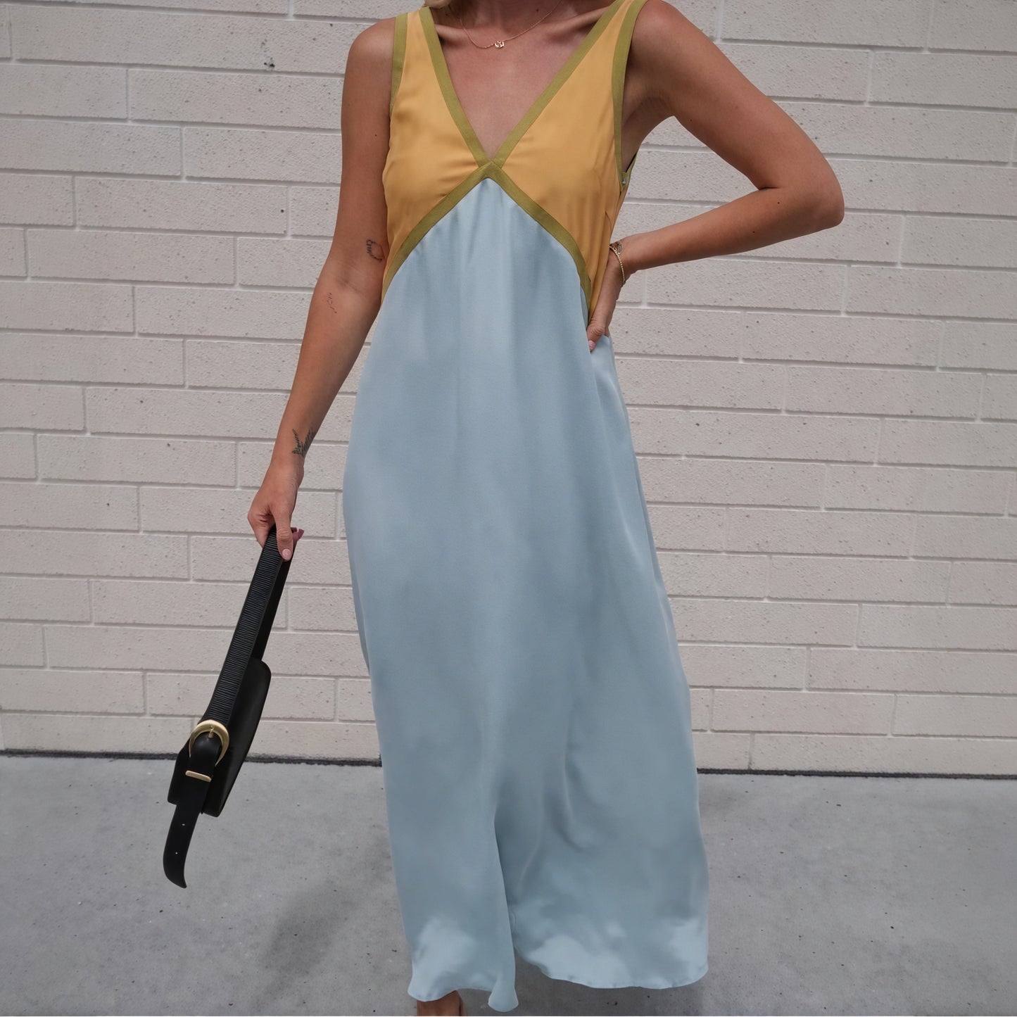 Women's Sleeveless Color-Blocked Maxi Midi Dress – V-Neck, Velvet Silk Blend, Blue Green-53186-e1fe11aa-d4e3-4bd6-8756-df5b70708779