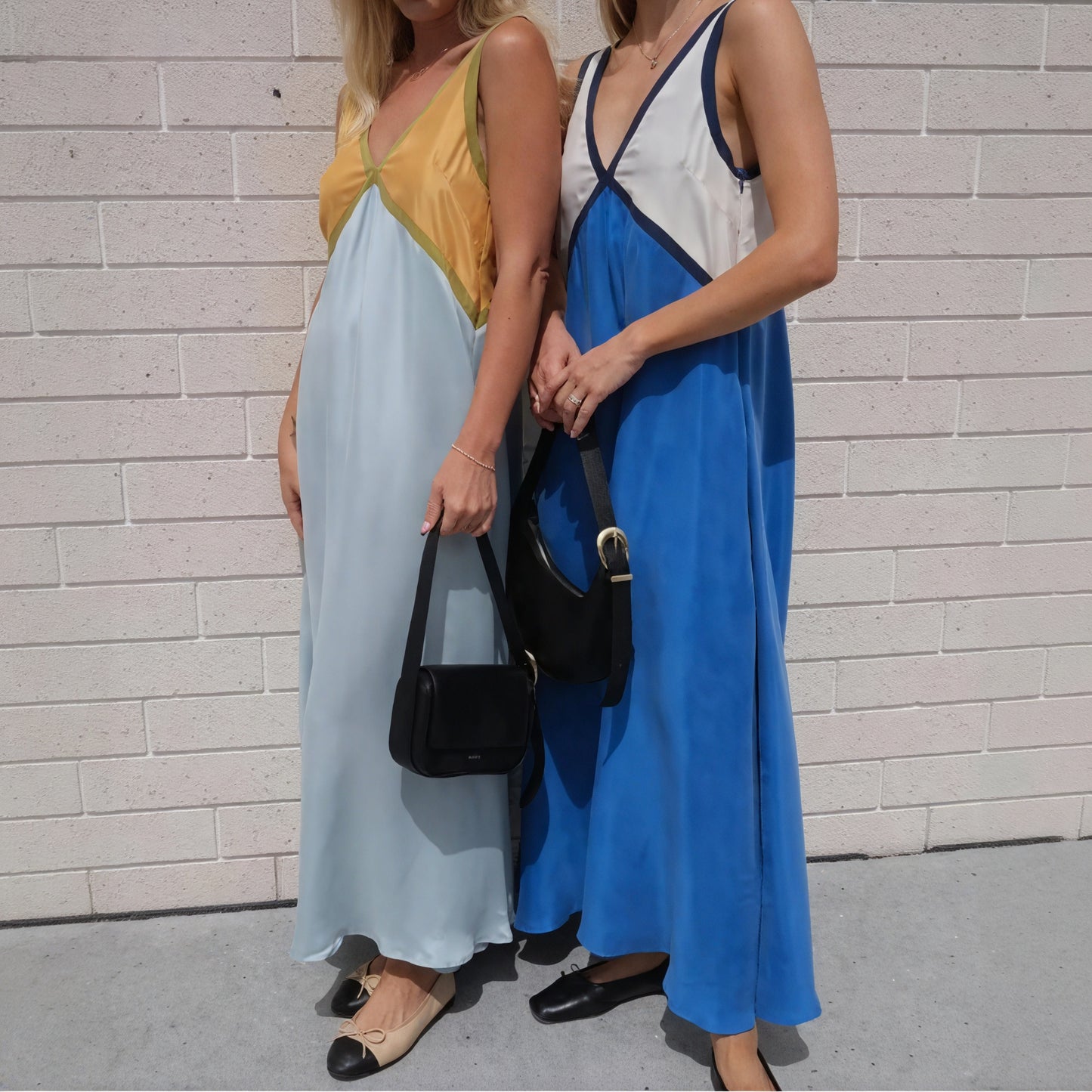 Women's Sleeveless Color-Blocked Maxi Midi Dress – V-Neck, Velvet Silk Blend, Blue Green-53186-09d4cc4e-a1c7-401b-ac77-220d234eae3c