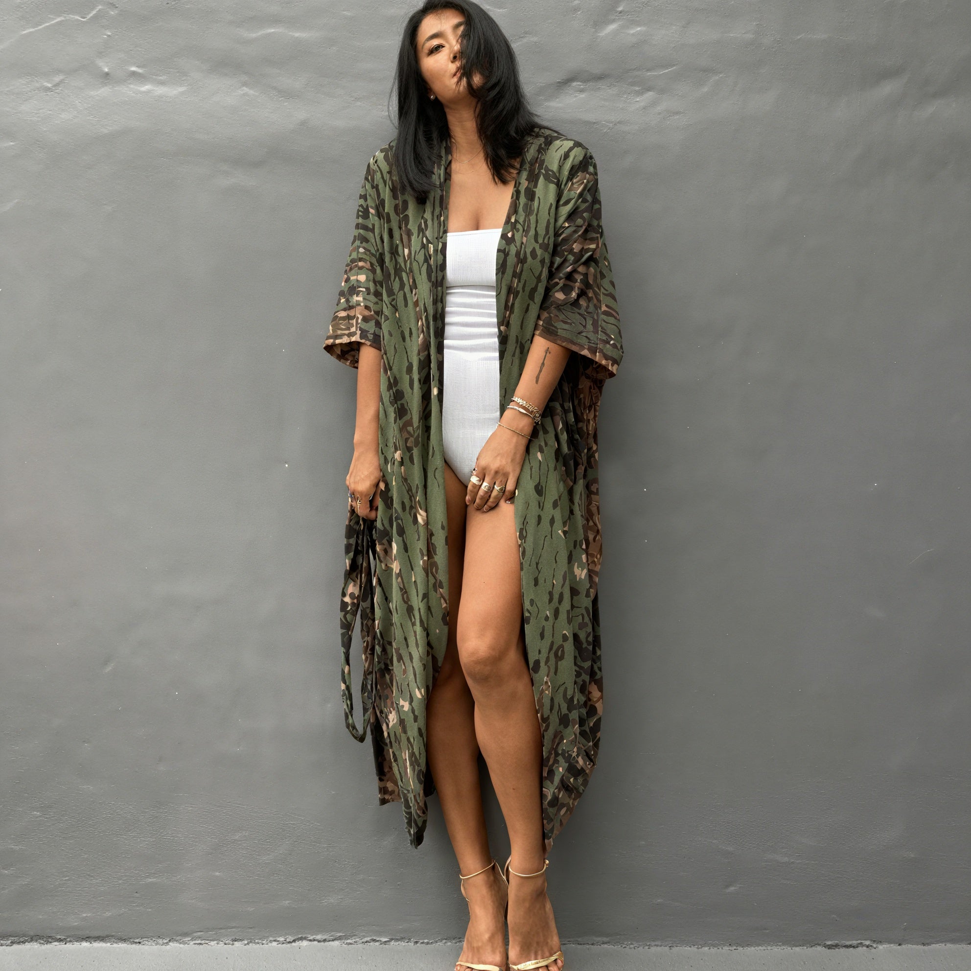 Women's Green Kimono Maxi Dress – Abstract Pattern, Wide Sleeves, Cotton Blend-65295-21a7c724-ca2f-4bd3-8d5b-205e0bba808b