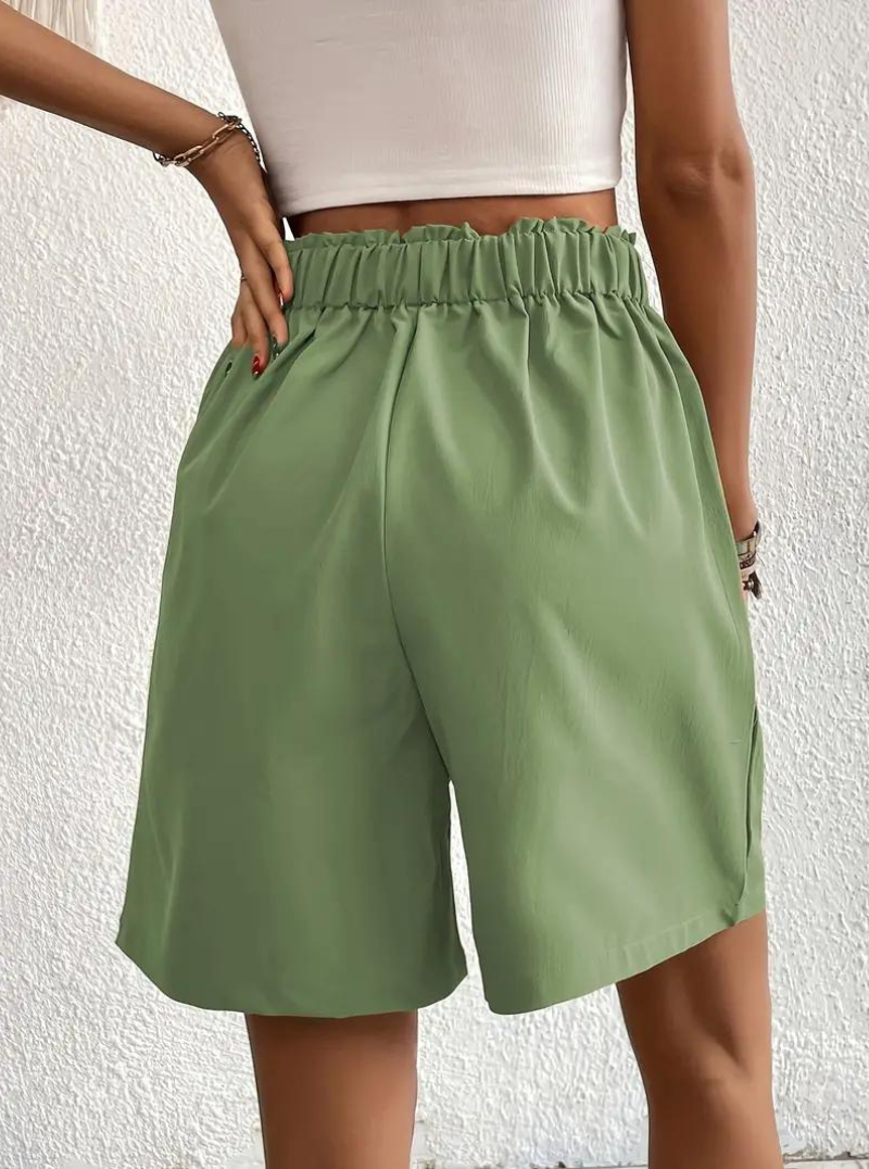 Women's Shorts – High-Waisted, Pleated Front, Functional Pockets, Versatile Style-82558-66b8cf05-3a02-4021-b24e-d5bf97968fef