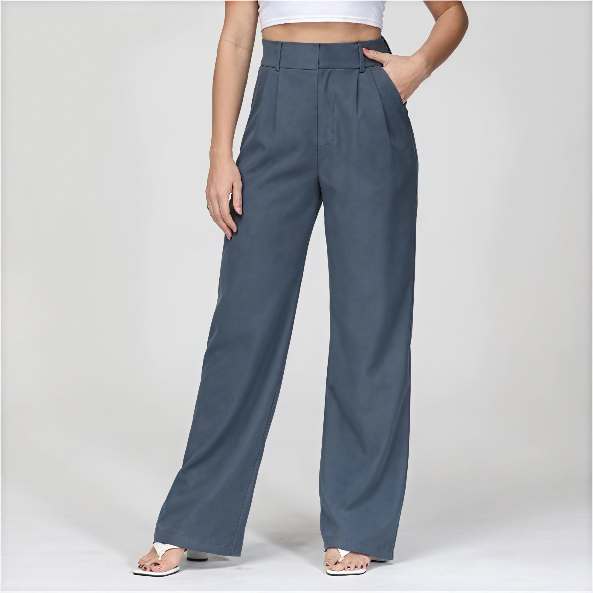 Women's Wide-Leg Trousers – High-Waisted Pleated Smooth Fabric-75845-38025983-62de-459e-8ed9-f736b5a631b0