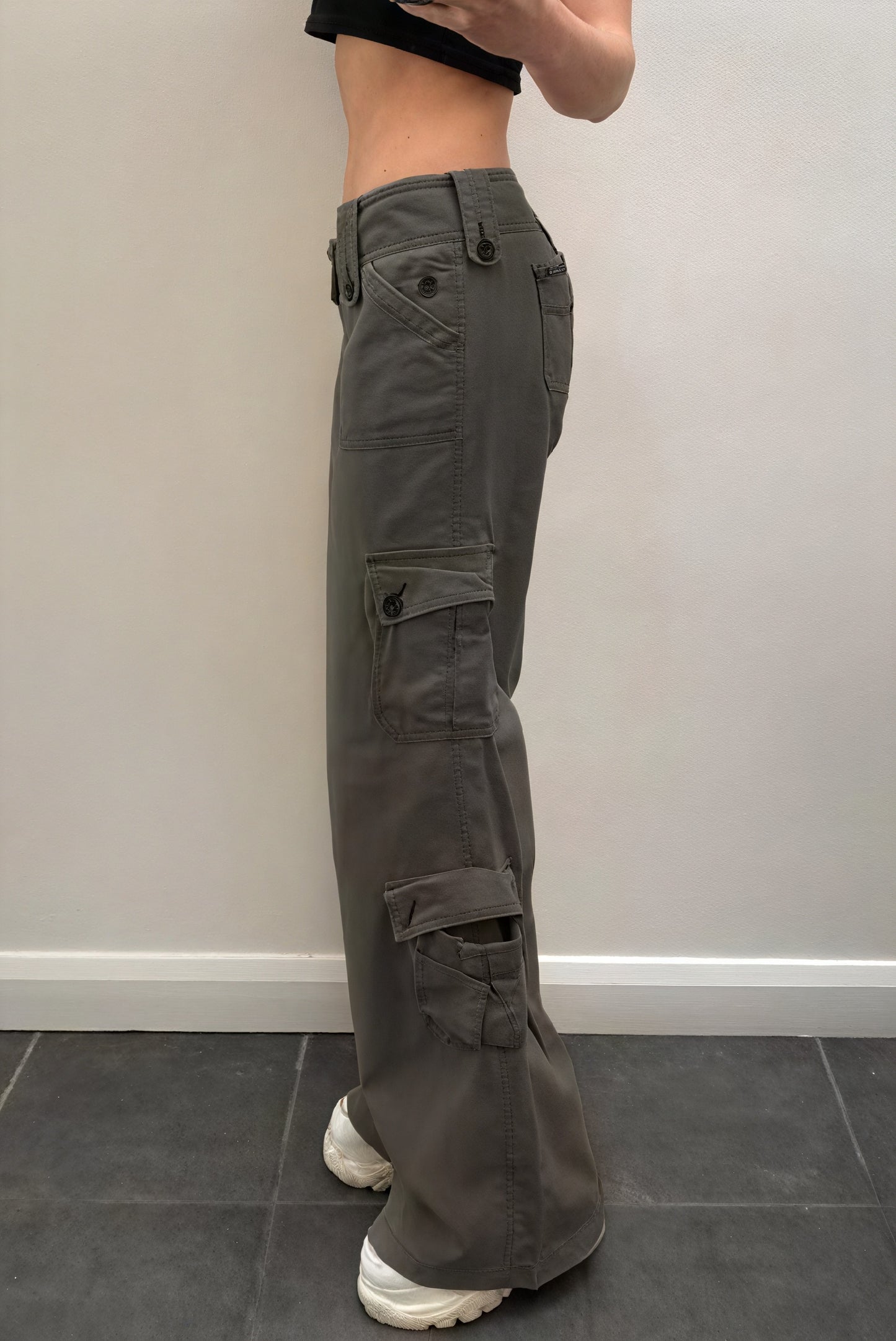 Women's High-Waisted Cargo & Wide-Leg Trousers – Olive Green, Black, Utilitarian & Classic Style-79792-9ad7ef6f-1ebd-440b-bcfe-40843aa93ba7