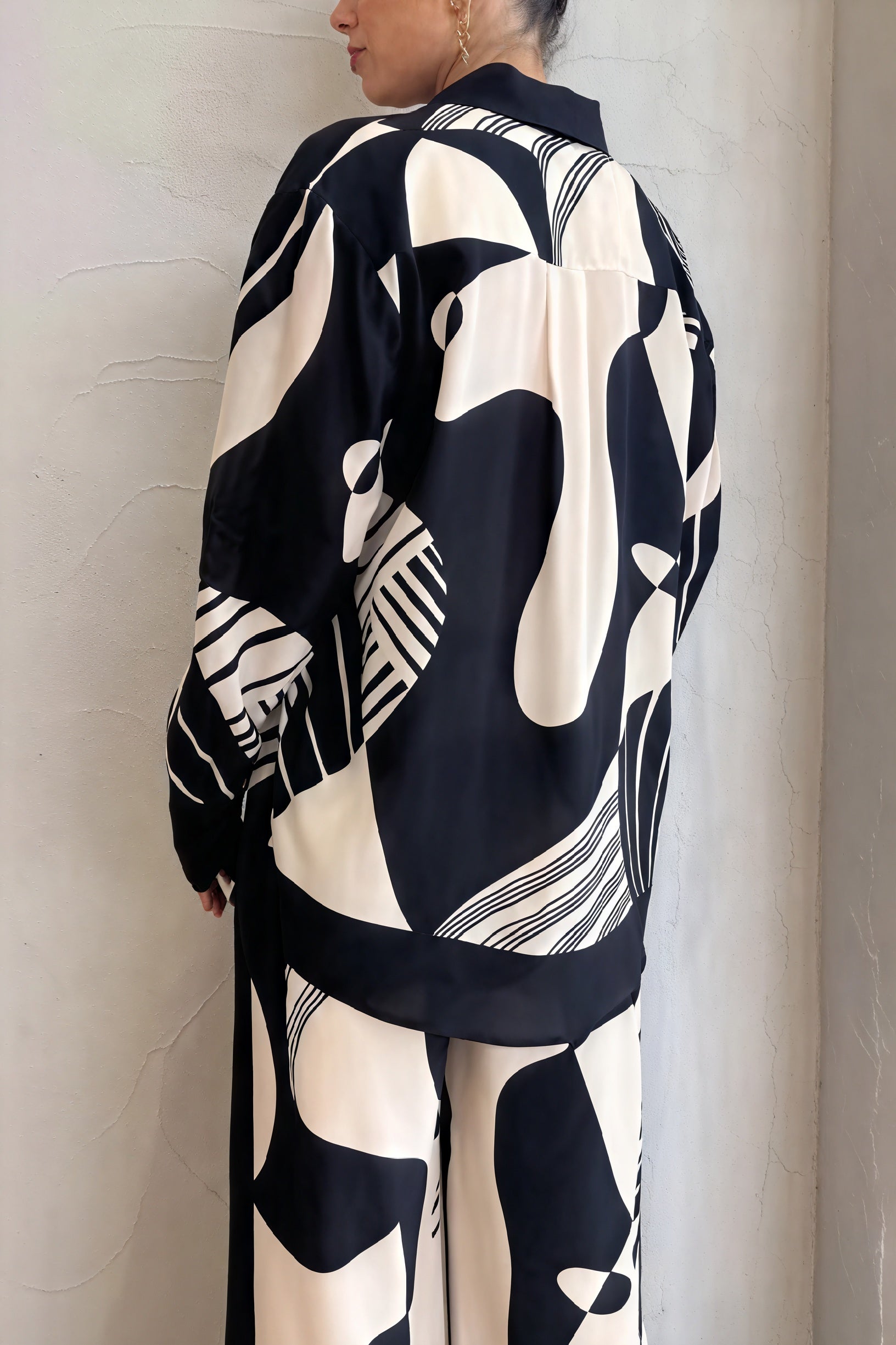 Women's Black White Abstract Pattern Suit – Wide-Leg, Silk Blend, Button-Down-79833-a2bb4e2f-e2fd-4734-bf47-7d9763ab076e