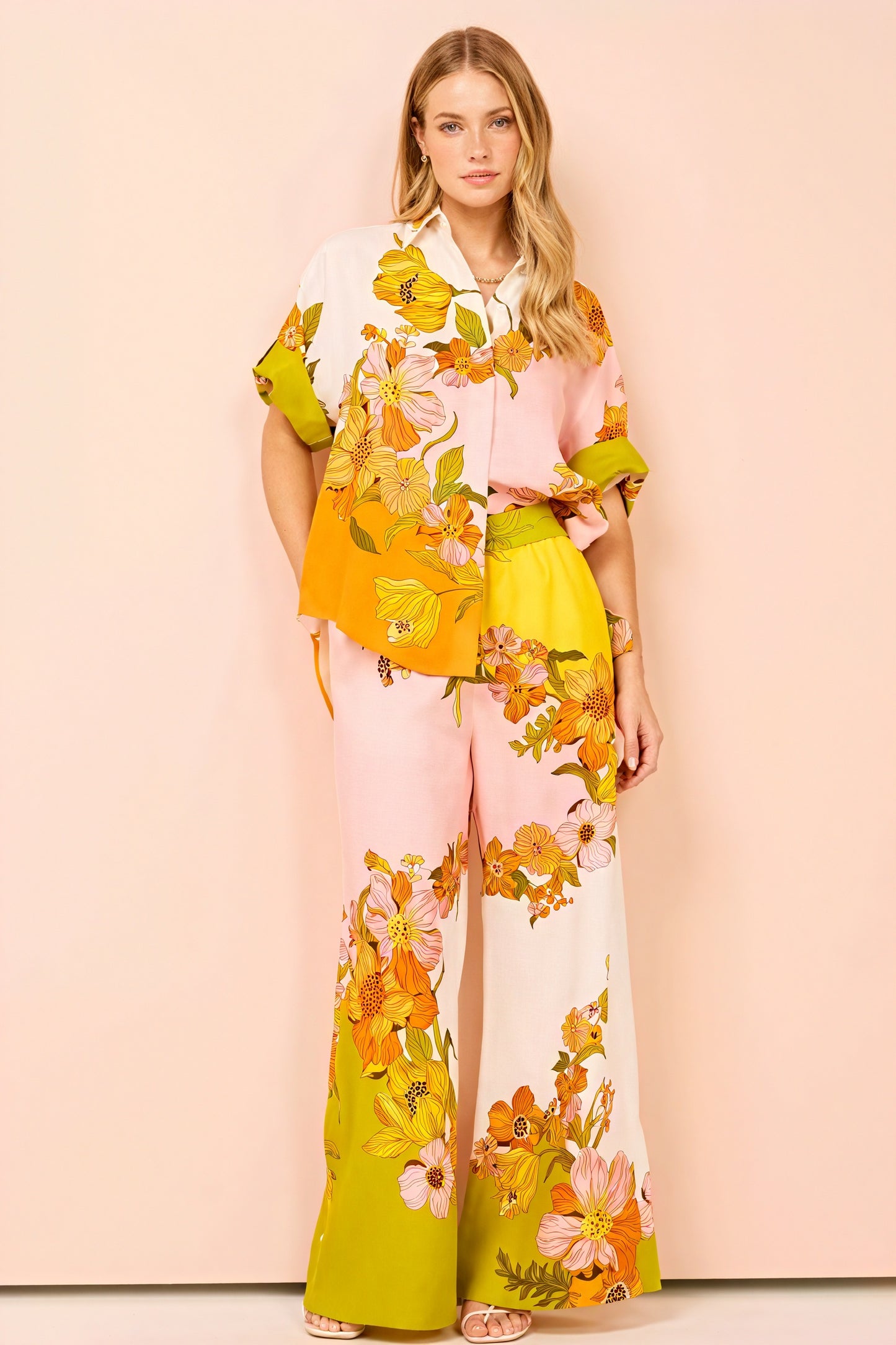 Women's Two-Piece Suit – Bold Floral Print, Color-Blocked Linen Blend, Wide-Leg Bohemian Resort Style-80042-d6285ebc-ef35-4d56-a679-433c385115b4