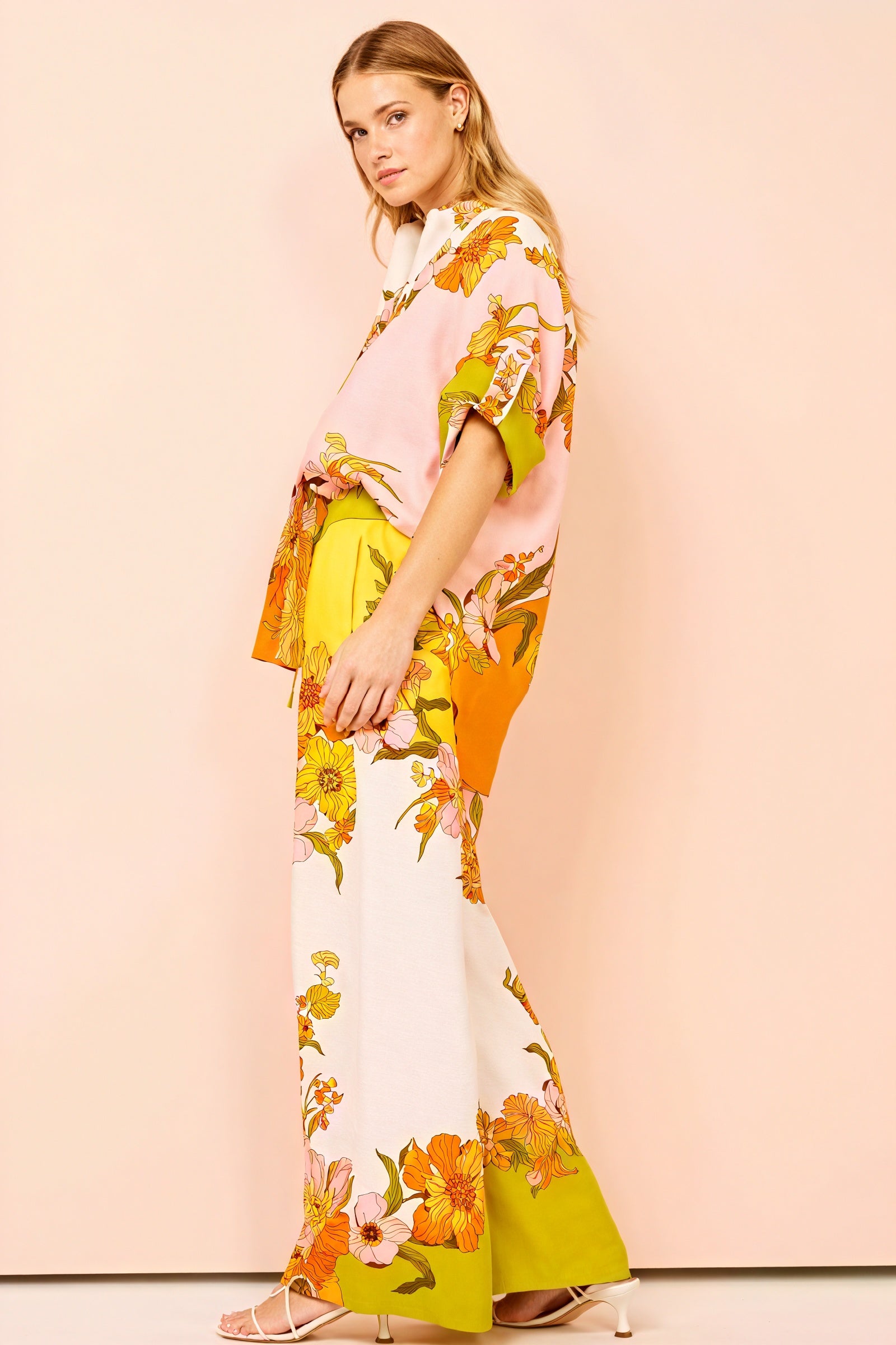 Women's Two-Piece Suit – Bold Floral Print, Color-Blocked Linen Blend, Wide-Leg Bohemian Resort Style-80042-4ce2fb04-42c8-4f49-9245-bd81c21ea01c