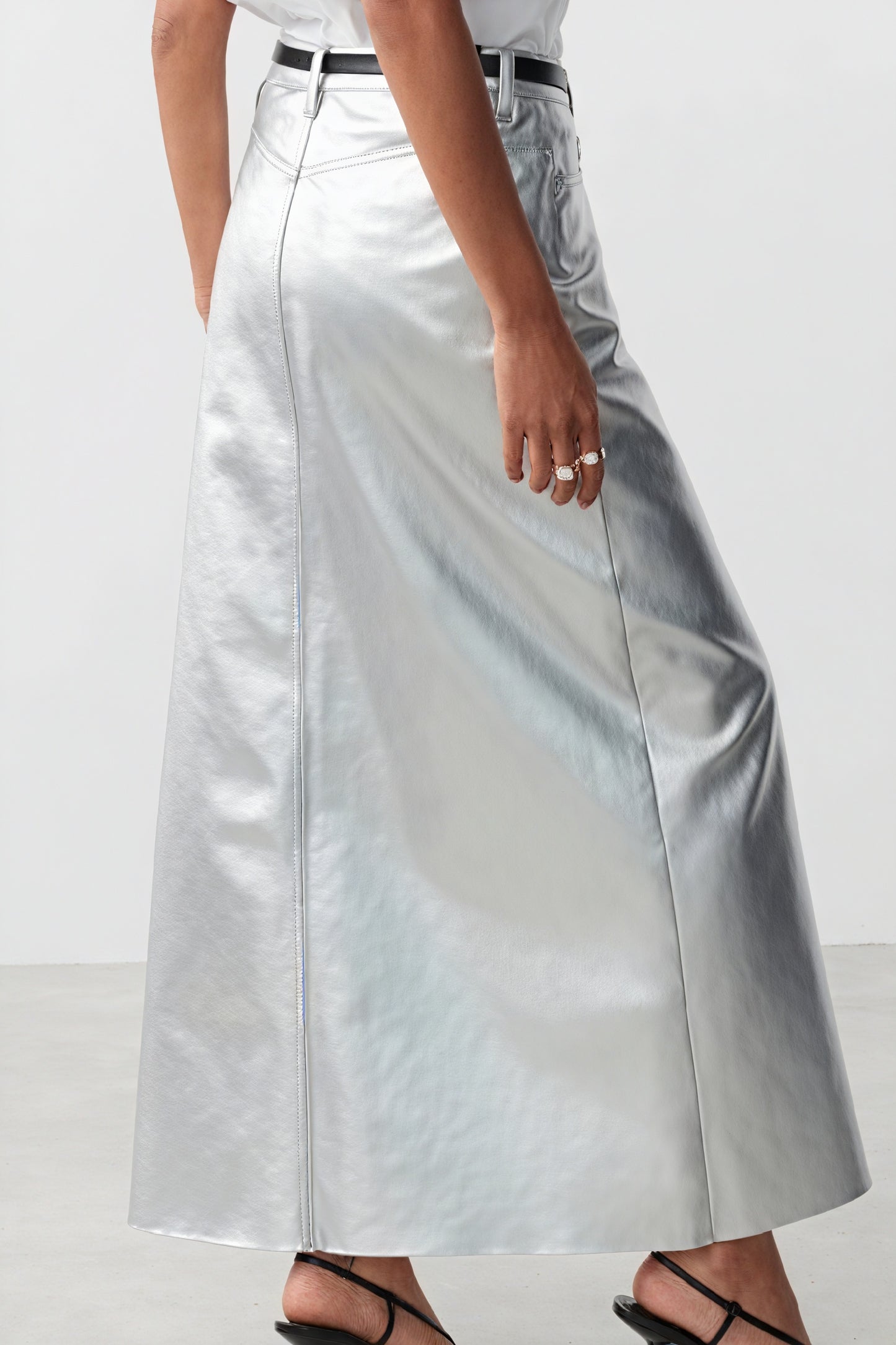 Women's Silver Faux Leather High-Waist Maxi Skirt with Front Slit-80477-38dabb93-ba8d-41cf-9ef4-94d7f331872d