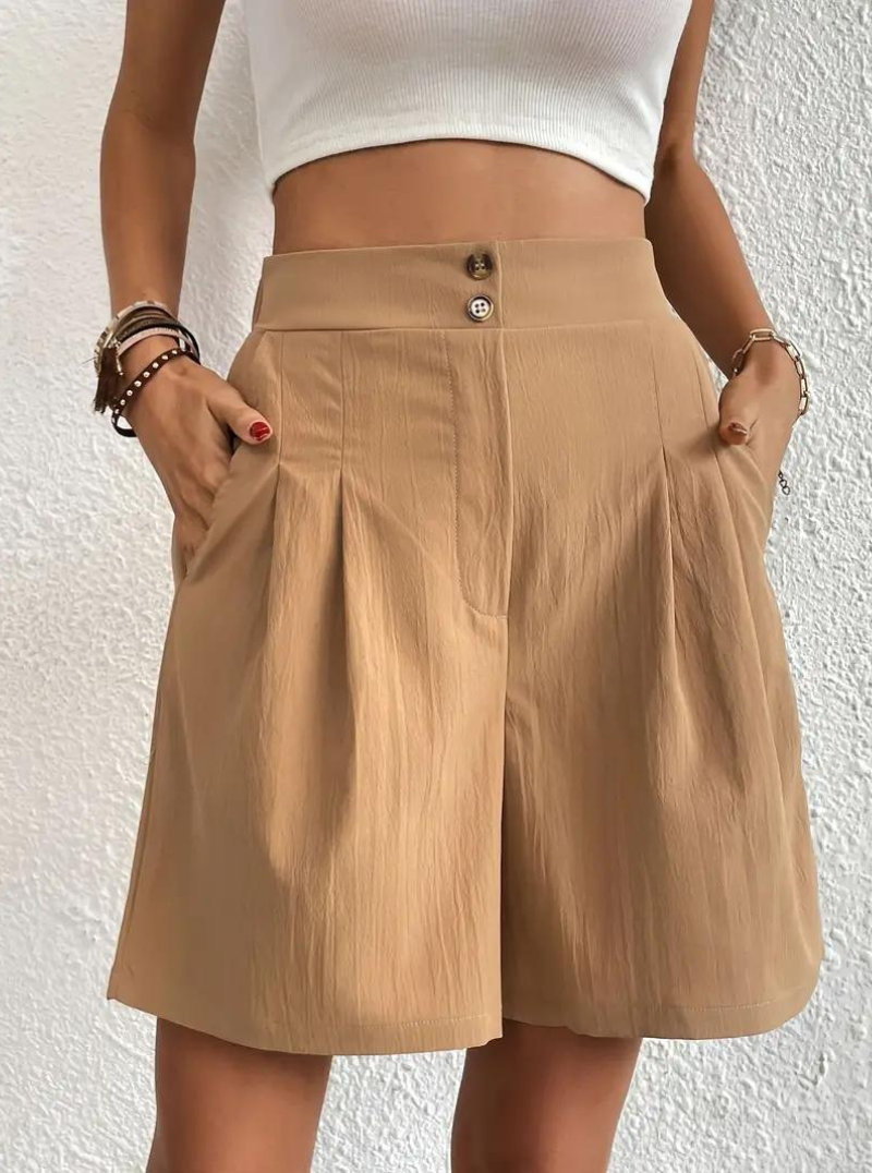 Women's Shorts – High-Waisted, Pleated Front, Functional Pockets, Versatile Style-82558-81bd3480-4ddd-4082-ba3b-1d884ef66342