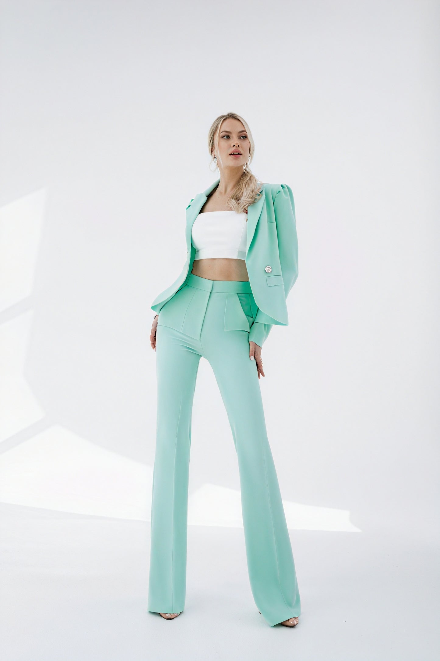 Women's Mint Green Suit Set – Structured Blazer, Flared High-Waisted Trousers-83132-5b5f2abb-a454-44ed-9cfa-29ac48e295cb