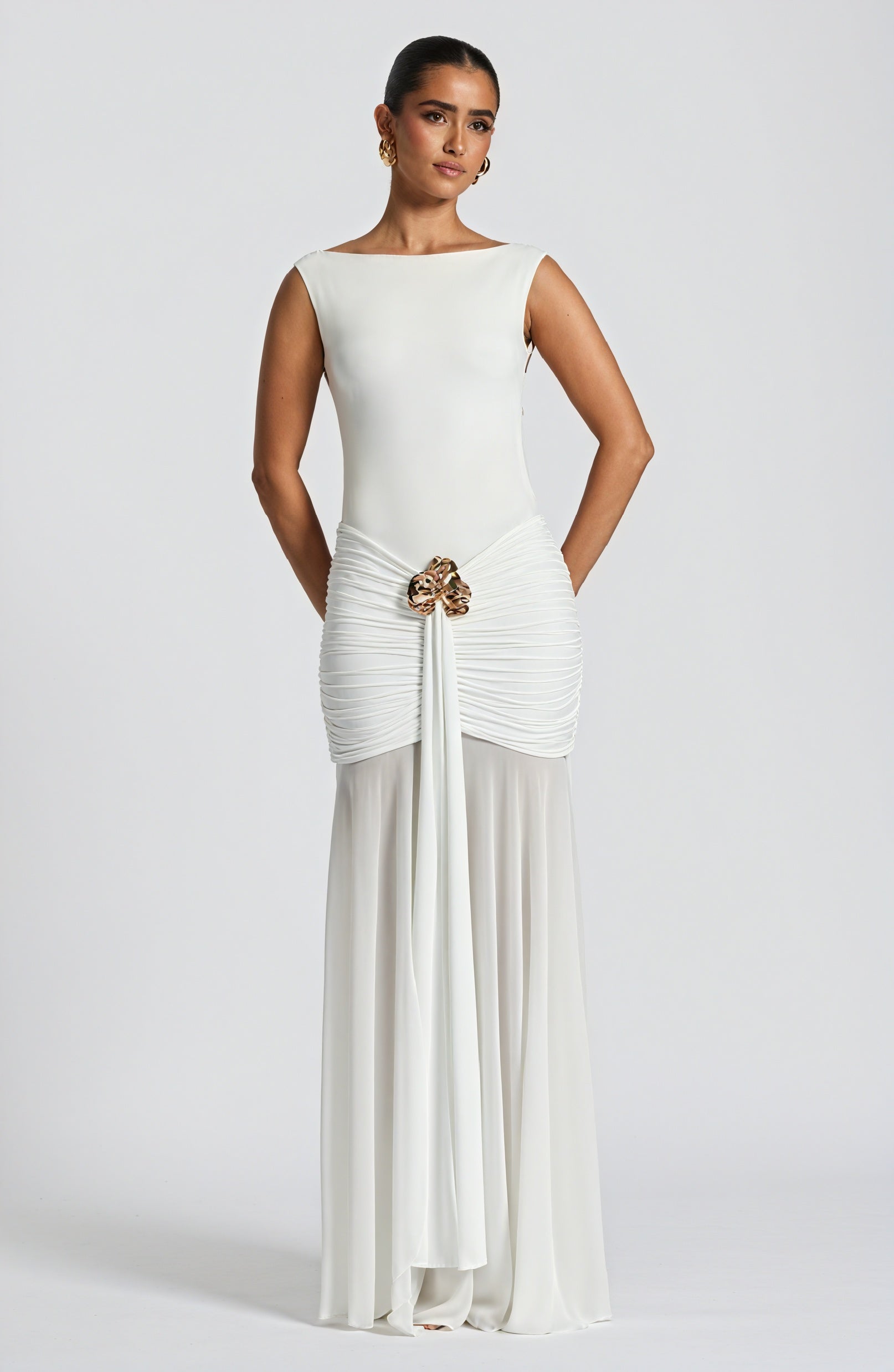 Women's White Chiffon Gown – Boat Neck, Sheer Skirt Overlay, Sleeveless, Elegant-83139-92d4a0b7-1b3a-41c3-a4a6-bcf238c6ec51