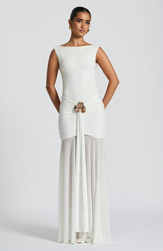 Women's White Chiffon Gown – Boat Neck, Sheer Skirt Overlay, Sleeveless, Elegant-83139-92d4a0b7-1b3a-41c3-a4a6-bcf238c6ec51