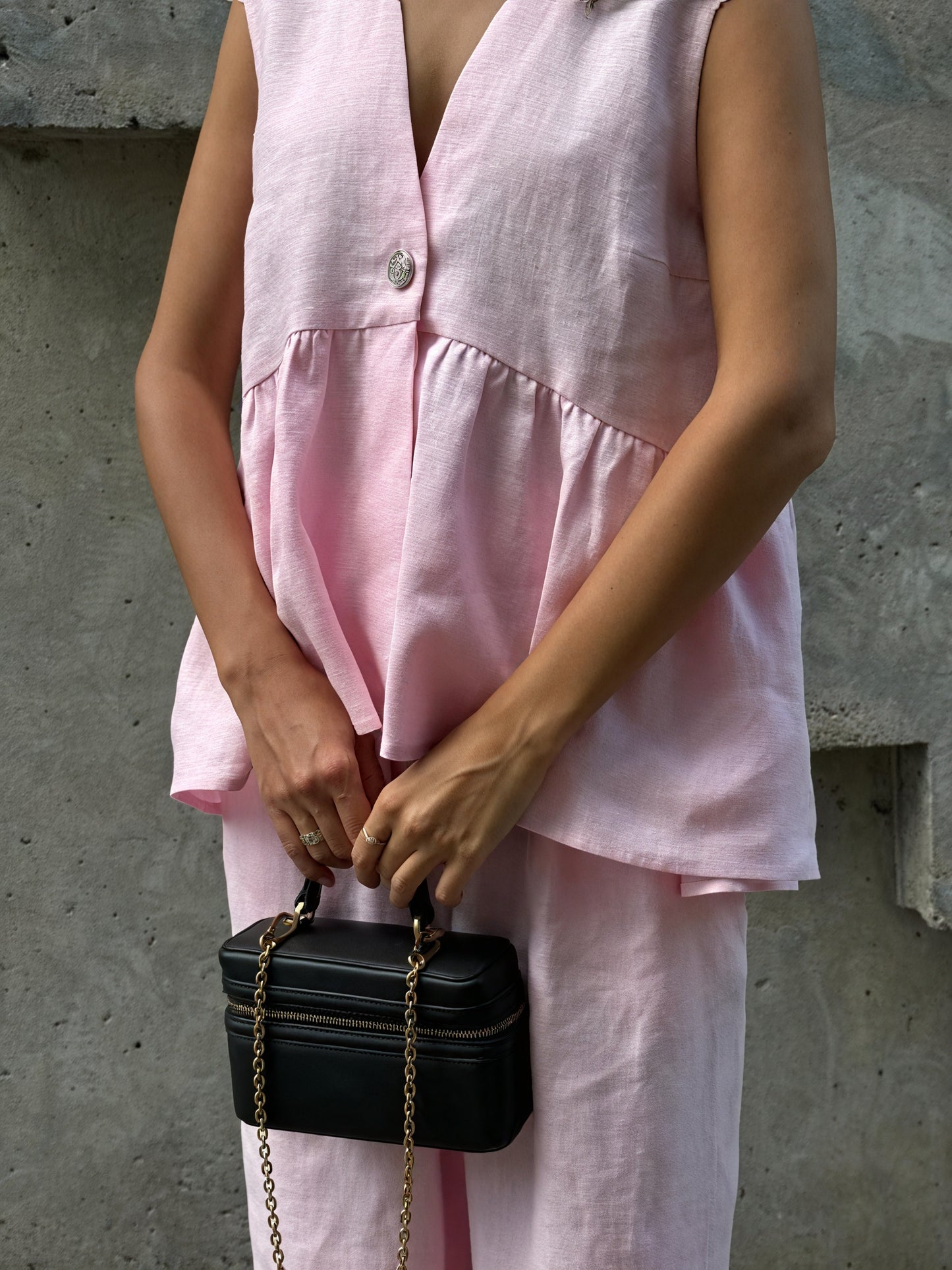 Women's Linen Two-Piece Outfit – Sleeveless V-Neck Top, Wide-Leg Pants-83272-4bbf5cd4-b085-4c5a-92d3-34eeb6c17a94