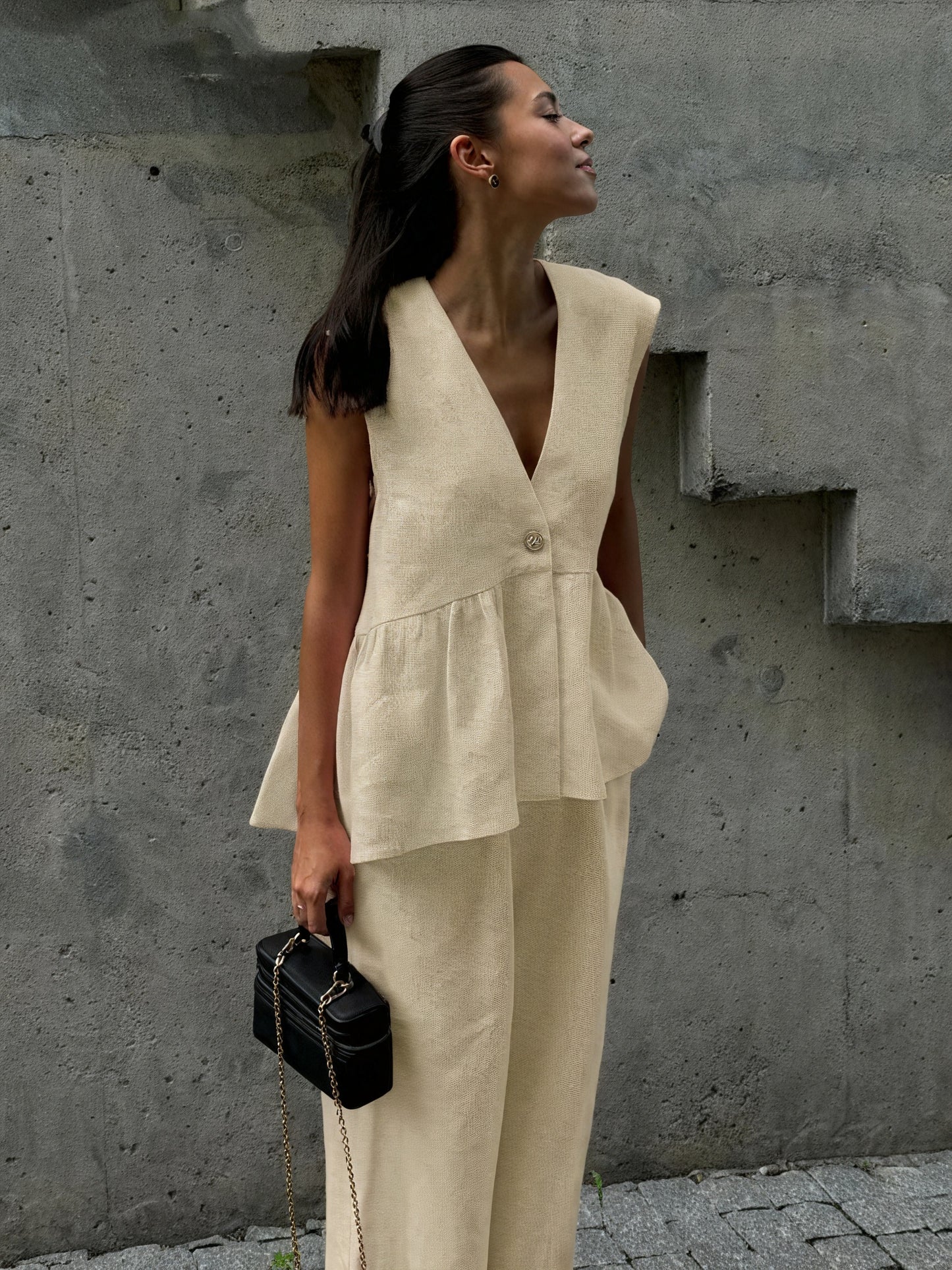 Women's Linen Two-Piece Outfit – Sleeveless V-Neck Top, Wide-Leg Pants-83272-c7b9376a-e9aa-4294-a754-0fe2a3d92b64