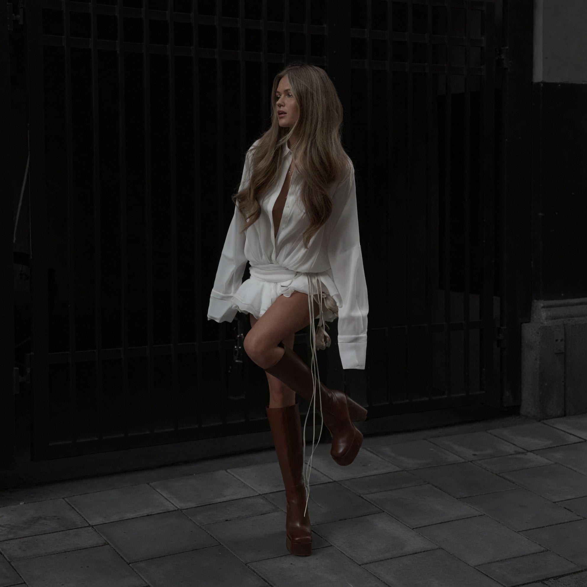 Women's Dress – White Long Sleeve Button-Down, Elegant Style, Sydney Wardrobe-83661-7618abd9-a467-414f-b924-28a429e8daaa