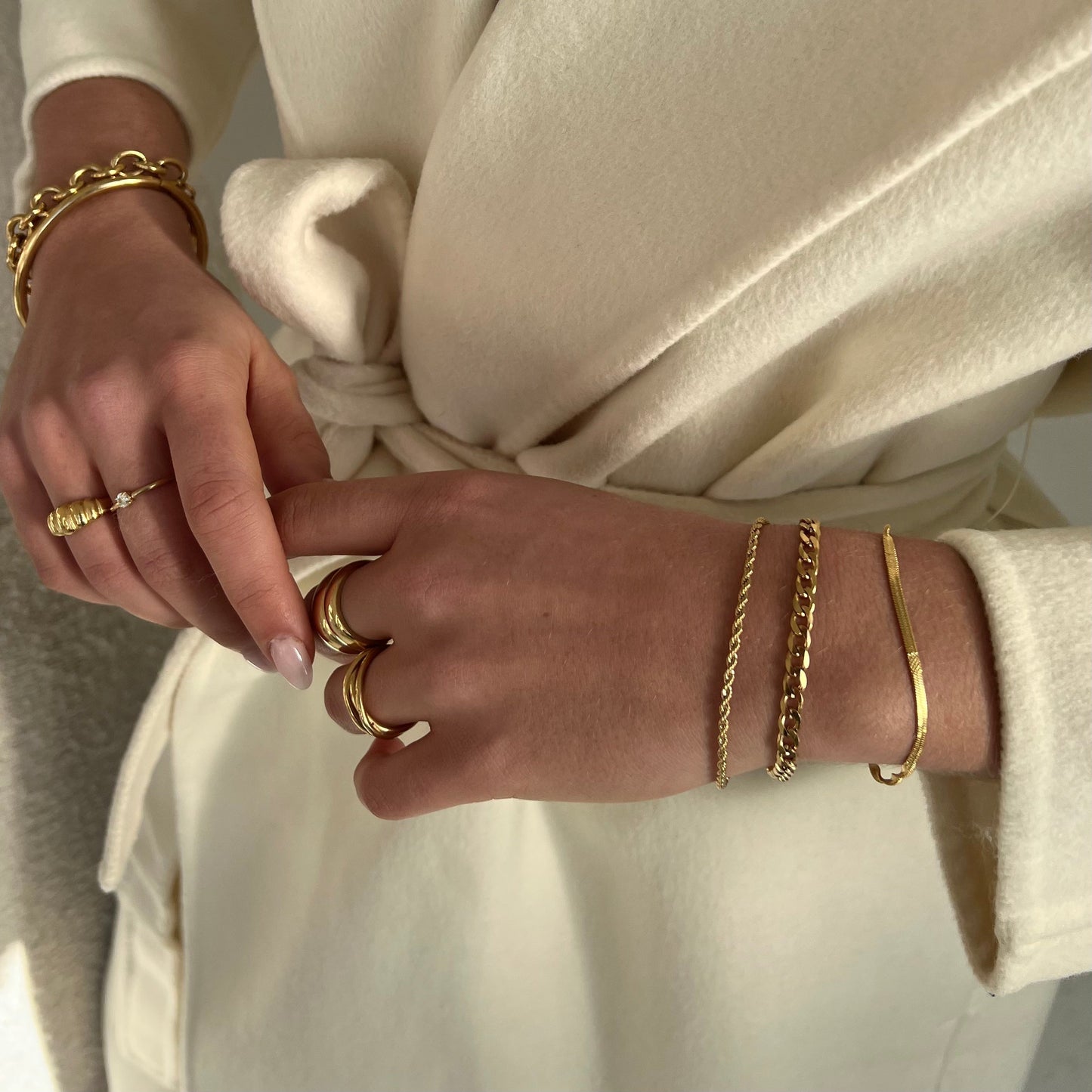 Women's Bracelet – Gold/Silver Twisted Rope, Adjustable, Lightweight Minimalist Style-76325-b0410d4b-2438-4c48-b2c7-b6276039f3f1