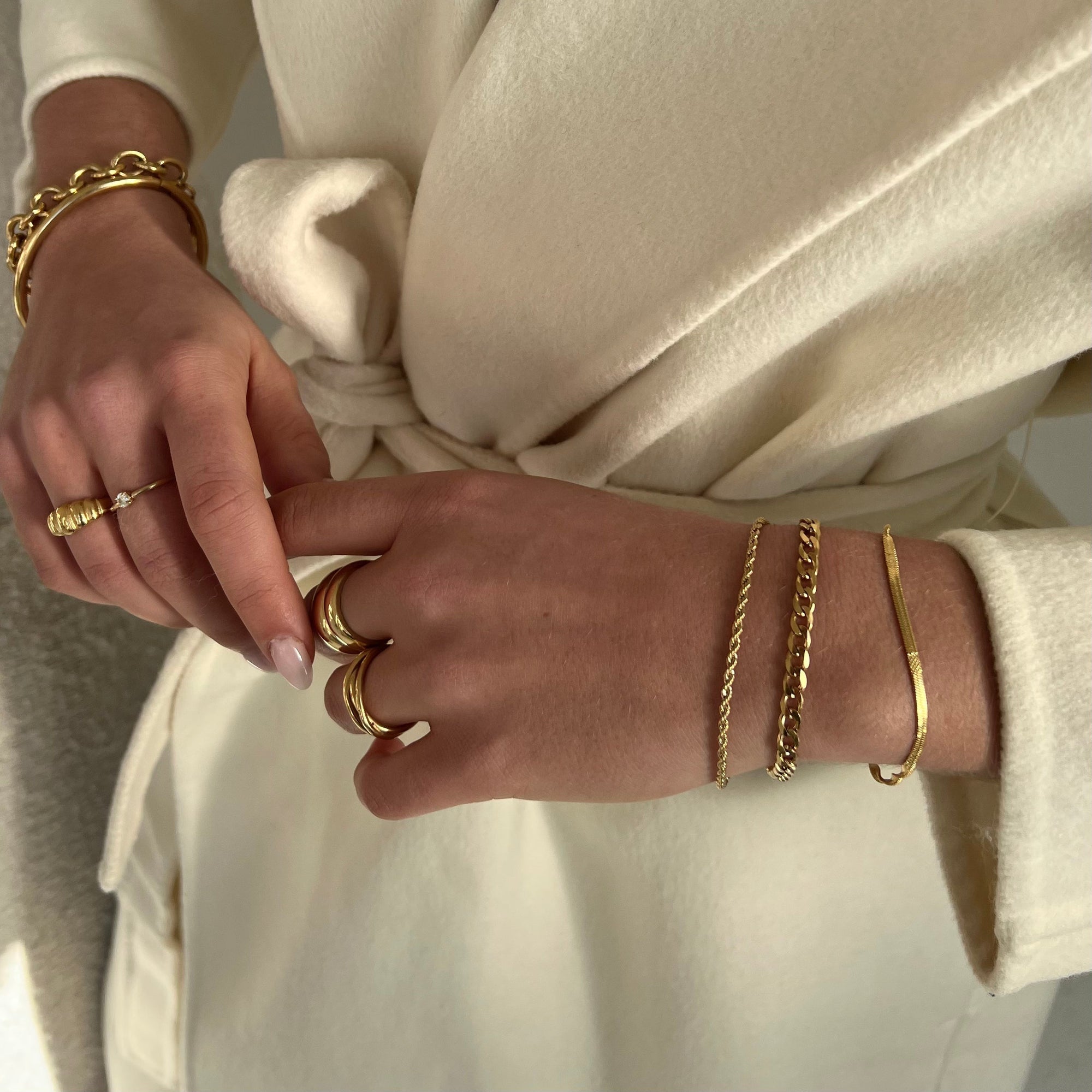 Women's Bracelet – Gold/Silver Twisted Rope, Adjustable, Lightweight Minimalist Style-76325-b0410d4b-2438-4c48-b2c7-b6276039f3f1